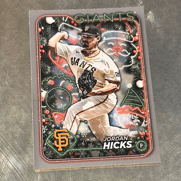 Topps Giants Baseball Card Jordan Hicks - Picture 1 of 1